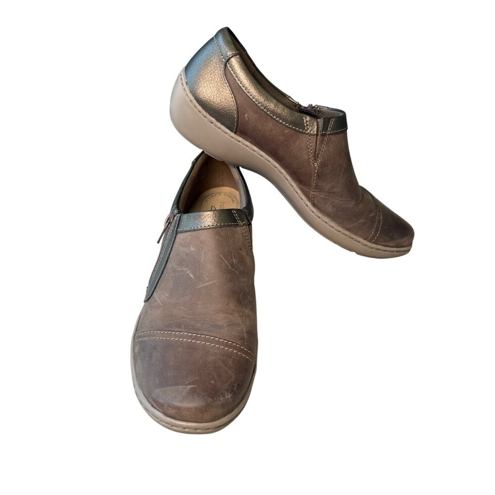 Clarks Brown Leather Slip-On Shoes Women's 9 Side Zip Cushioned Insoles Sneakers